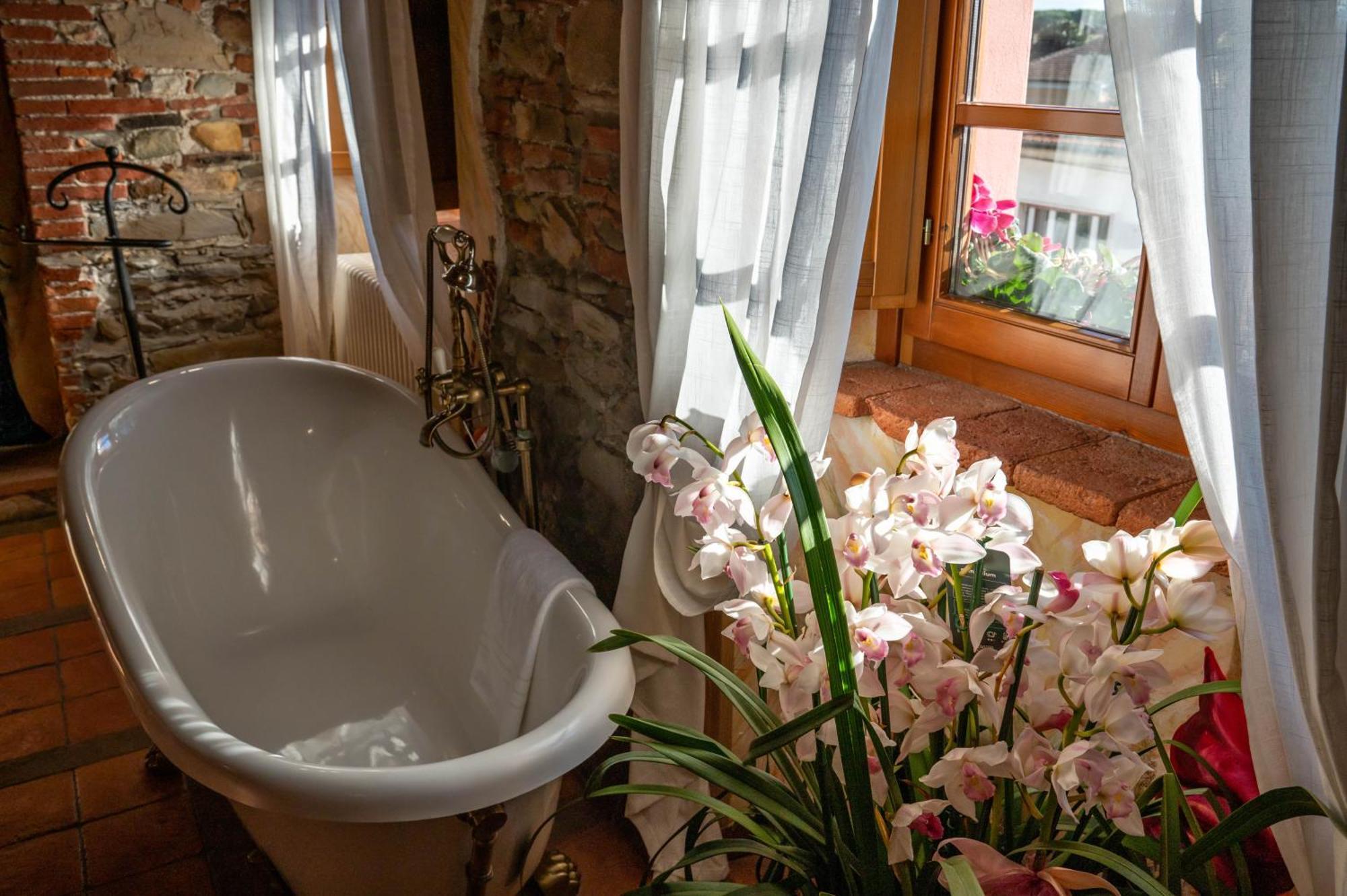 Luxury Corte Di Re Artu Lucca Exterior foto